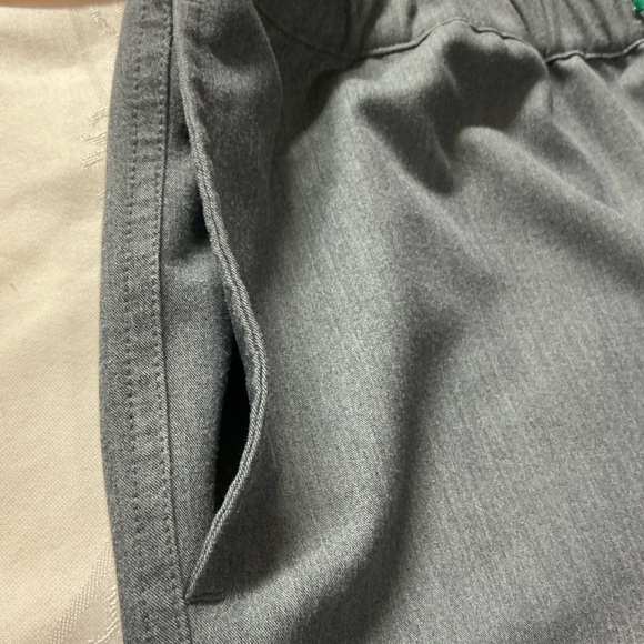 Figs pisco basic scrub pants with Green Waistband and Relaxed Fit PO#2852 - Picture 3 of 12